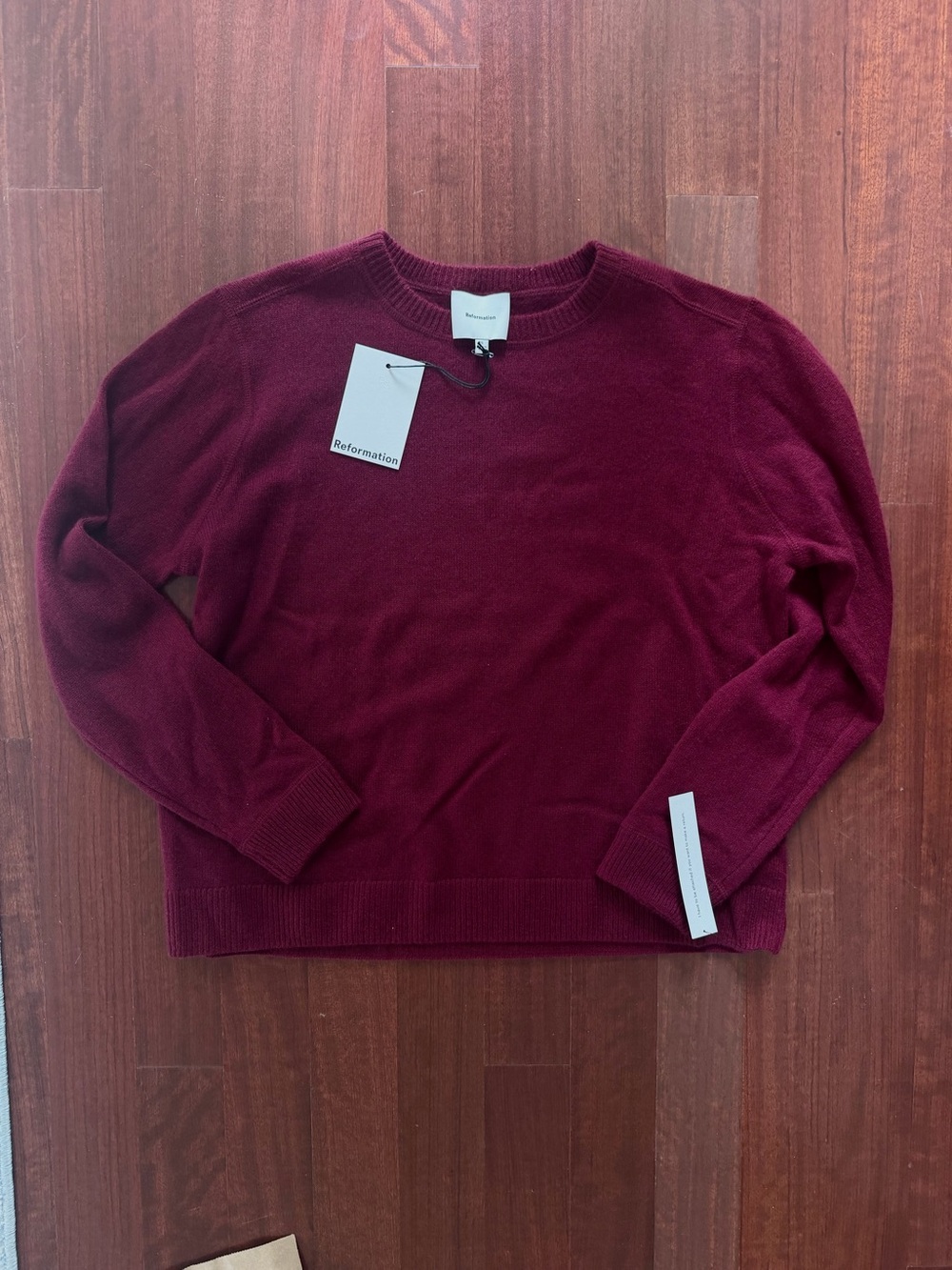 Reformation Cashmere Crewneck Sweater - Romance burgundy wine new with tags - Picture 2 of 4